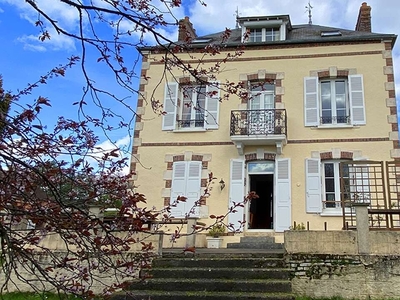 Vente maison 6 pièces 210 m² Saint-Sauveur-en-Puisaye (89520)