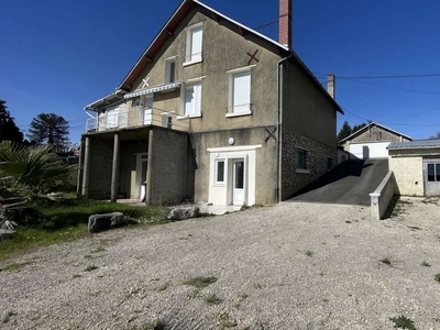 Vente maison 9 pièces 160 m² Civray (86400)