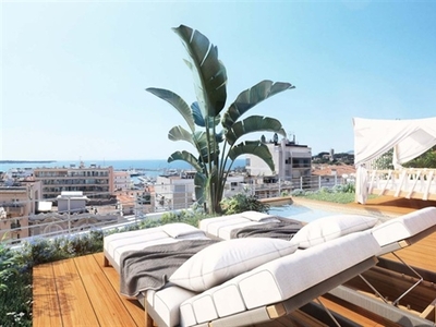 Un penthouse d'exception avec toit-terrasse - Cannes-centre - V