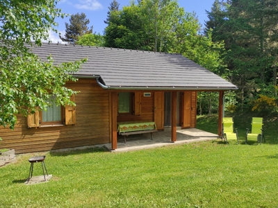 Chalet 4/6 pers au bord du lac d'Issarlès, idéal baignade, pêche, randonnées, VTT