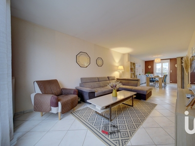 Maison 6 pièces de 121 m² à Mont-Saint-Martin (54350)