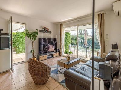 Appartement de 3 pièces de luxe en vente à Antibes, Provence-Alpes-Côte d'Azur