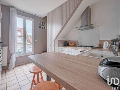 Vente maison 5 pièces 112 m² Clichy-sous-Bois (93390)