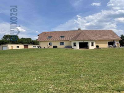 Vente maison 8 pièces 220 m² Saint-Pierre-sur-Dives (14170)