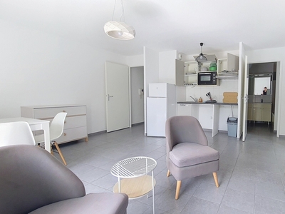 Appartement 3 pièces de 57 m² à Cenon (33150)