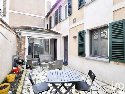 Maison 5 pièces de 75 m² à Corbeil-Essonnes (91100)