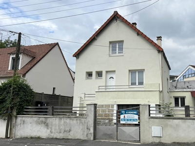 Maison 5 pièces de 85 m² à Ozoir-la-Ferrière (77330)