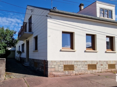 Maison 7 pièces de 134 m² à Sarreguemines (57200)