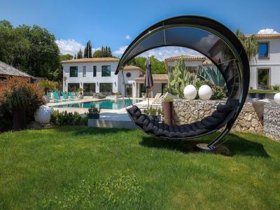 Villa de luxe de 13 pièces en vente Châteauneuf-Grasse, Provence-Alpes-Côte d'Azur