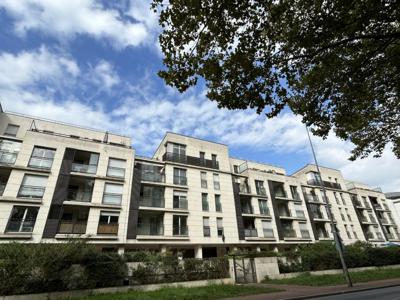 Appartement 3 pièces Quai Marcel Dassault à SAINT CLOUD