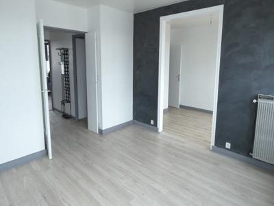 Location appartement 4 pièces 77.61 m²