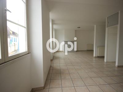 LOCATION d'un appartement F4 (96 m²) à ORTHEZ
