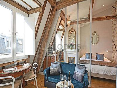 Appartement 1 chambre meublé avec ascenseur, cheminée et conciergePlace des Vosges – Saint Paul (Paris 4°)