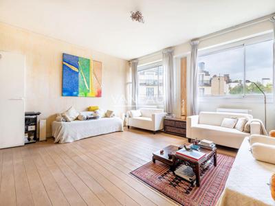 1 bedroom luxury Apartment for sale in Neuilly-sur-Seine, Île-de-France