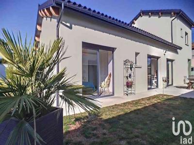 Vente maison 6 pièces 135 m² Tournon-sur-Rhône (07300)