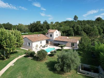 Luxury Villa for sale in Étoile-sur-Rhône, France