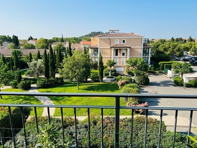 Appartement de 3 chambres de luxe en vente à Orange, Provence-Alpes-Côte d'Azur