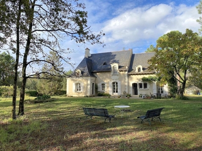 Maison de 5 chambres de luxe en vente à Chouzé-sur-Loire, Centre