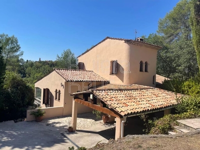 9 room luxury House for sale in Châteauneuf-Grasse, France