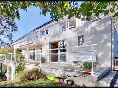 7 room luxury Villa for sale in Lescar, France