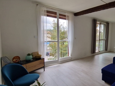 Appartement 3 pièces de 69 m² à Salon-de-Provence (13300)