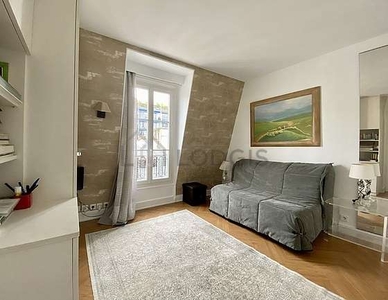 Studio meublé avec ascenseurTrocadéro – Passy (Paris 16°)