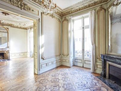 Luxury Apartment for sale in Bordeaux, Aquitaine