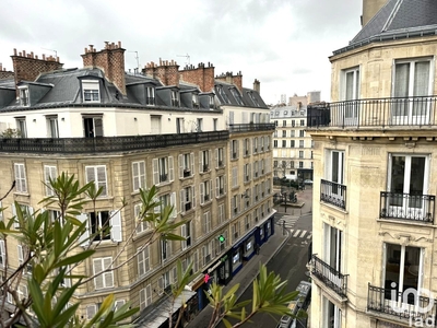 Appartement 4 pièces de 76 m² à Paris (75017)