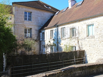 Maison 6 pièces de 150 m² à Saintines (60410)