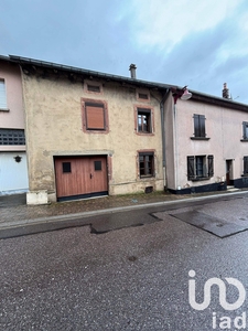 Maison traditionnelle 4 pièces de 70 m² à Longeville-lès-Saint-Avold (57740)
