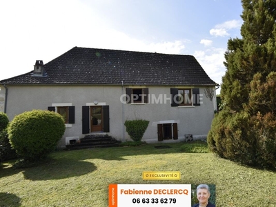 Vente maison 10 pièces 200 m² Saint-Pierre-de-Chignac (24330)