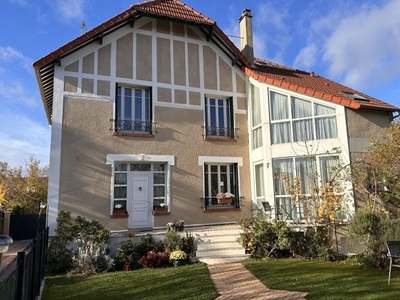 Vente maison 10 pièces 225 m² Montesson (78360)