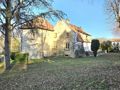 Vente maison 10 pièces 238 m² Conflans-en-Jarnisy (54800)