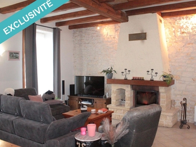 Vente maison 10 pièces 241 m² Saint-Sigismond-de-Clermont (17240)