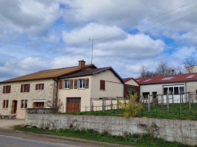 Vente maison 10 pièces 258 m² Varennes-sur-Amance (52400)