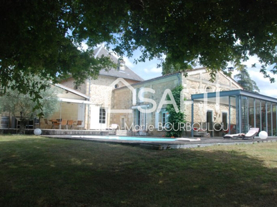 Vente maison 11 pièces 327 m² Lignan-de-Bordeaux (33360)