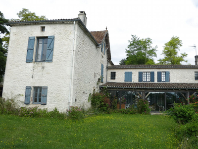 Vente maison 12 pièces 280 m² Montaigu-de-Quercy (82150)