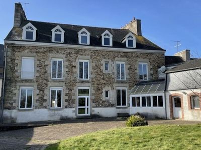 Vente maison 12 pièces 326 m² Loudéac (22600)