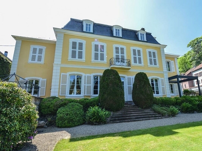 Vente maison 12 pièces 420 m² Sainte-Marie-Aux-Mines (68160)