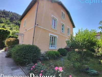 Vente maison 13 pièces 290 m² Saint-Sauveur-de-Montagut (07190)