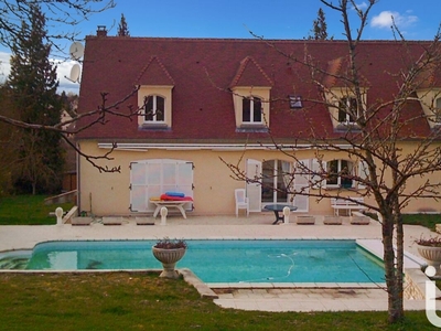 Vente maison 14 pièces 490 m² Pont-sur-Yonne (89140)