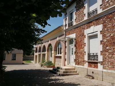Vente maison 15 pièces 375 m² Chailly-en-Bière (77930)