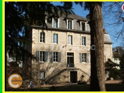 Vente maison 20 pièces 671 m² Chambon-sur-Voueize (23170)