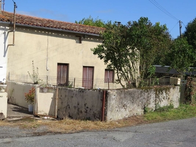 Vente maison 3 pièces 80 m² Saint-Aubin-le-Cloud (79450)
