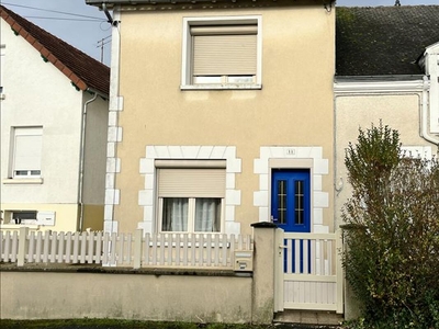 Vente maison 4 pièces 100 m² Vierzon (18100)