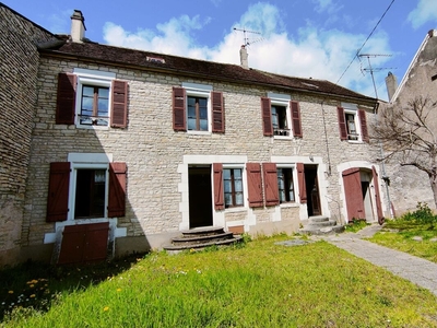 Vente maison 4 pièces 114 m² Saint-Cyr-les-Colons (89800)