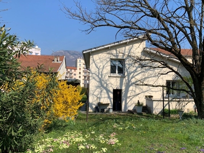 Vente maison 4 pièces 115 m² Grenoble (38100)