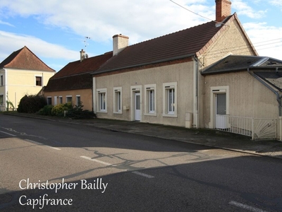 Vente maison 4 pièces 124 m² Bourbon-Lancy (71140)