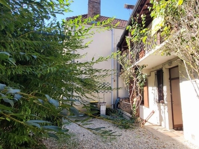 Vente maison 4 pièces 125 m² Ancy-le-Franc (89160)