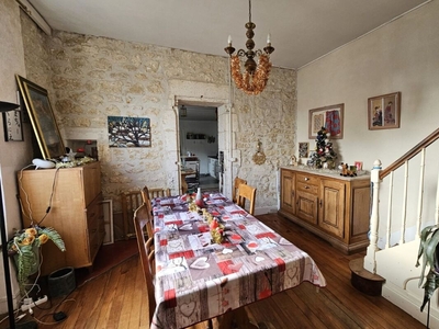 Vente maison 4 pièces 125 m² Saint-Yrieix-sur-Charente (16710)